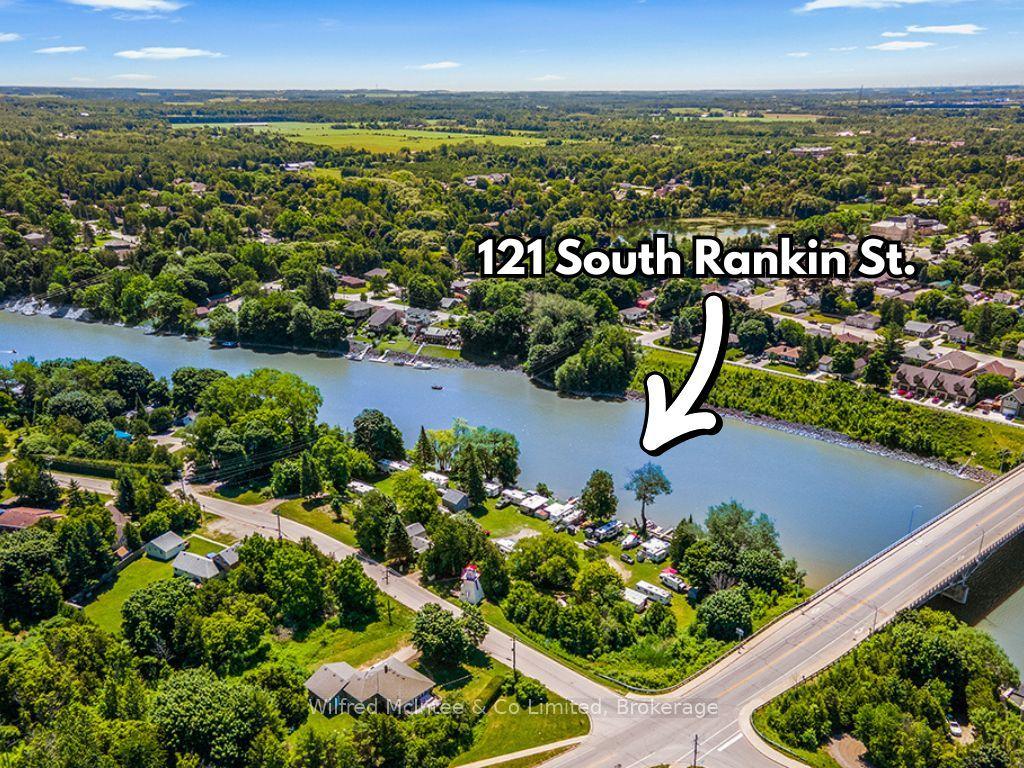 121 South Rankin Street, Saugeen Shores, ON N0H 2L0