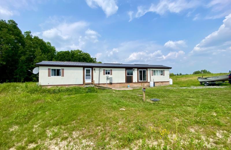 28 HILLTOP Road S, Parry Sound Remote Area, ON P0H 1A0
