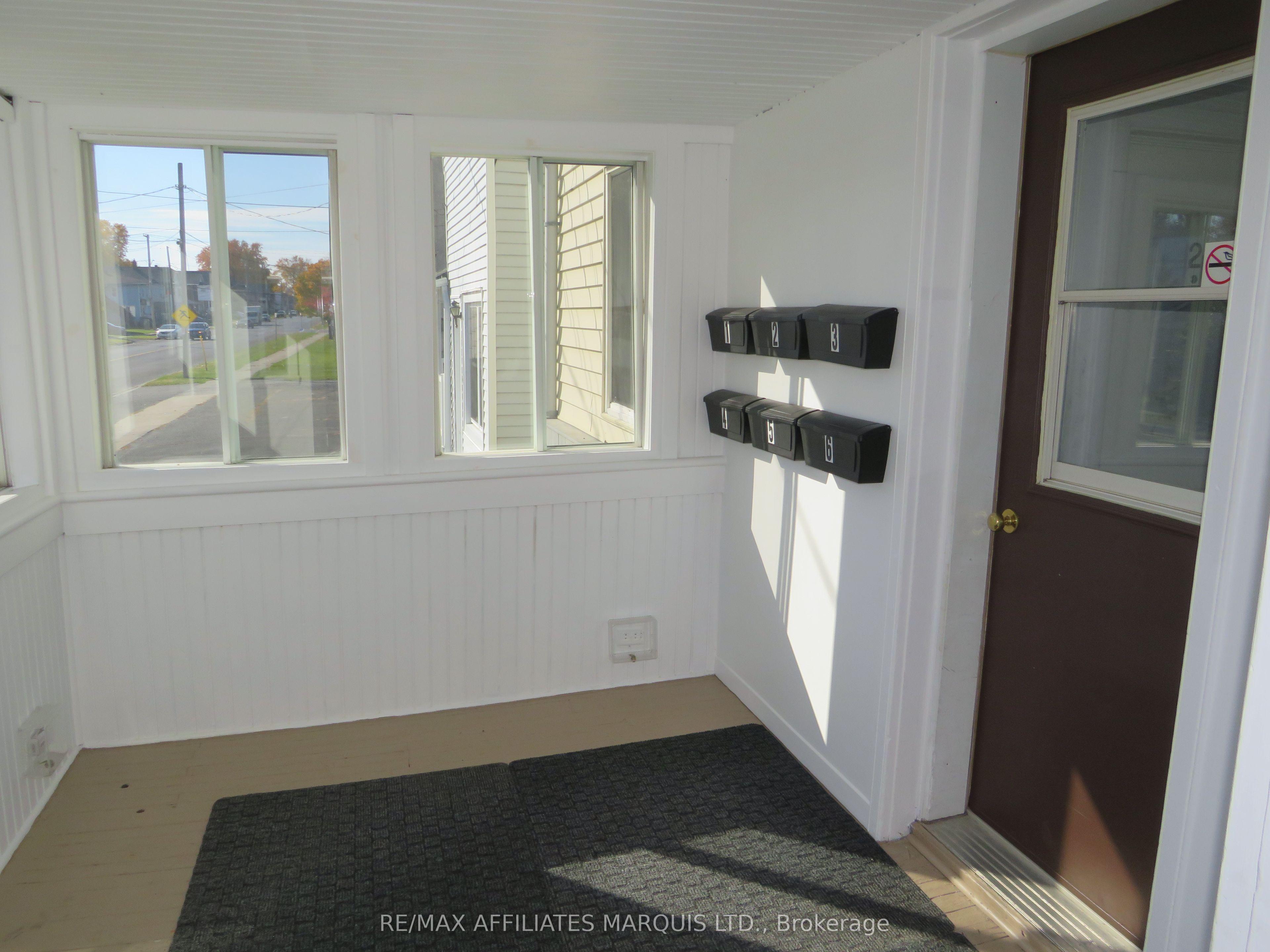 107 Seventh Street W, Cornwall, ON K6J 2Y1