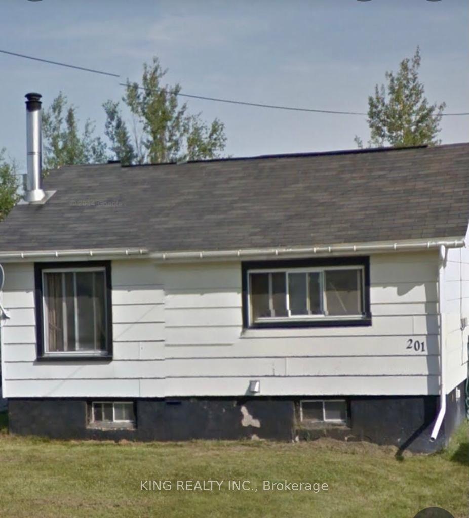 201 Third Avenue, Hornepayne, ON P0M 1Z0