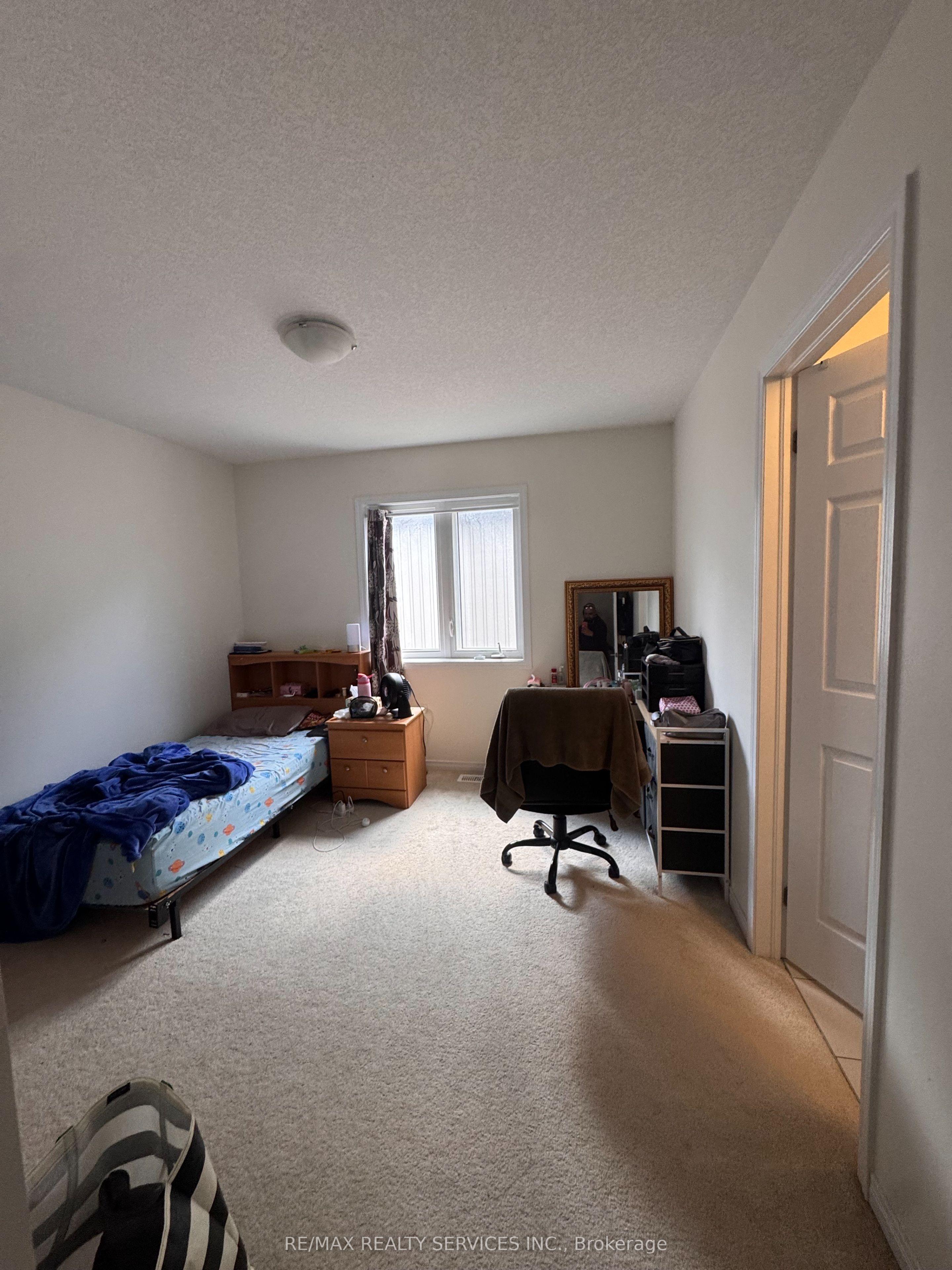 8294 Elderberry Drive, Niagara Falls, ON L2H 2Y6