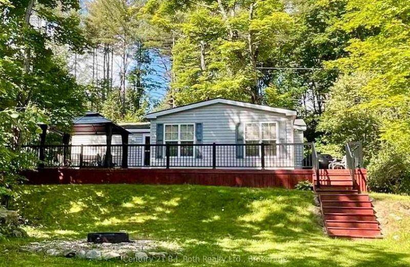 439 Springwater Crescent, Bracebridge, ON P1L 1W9