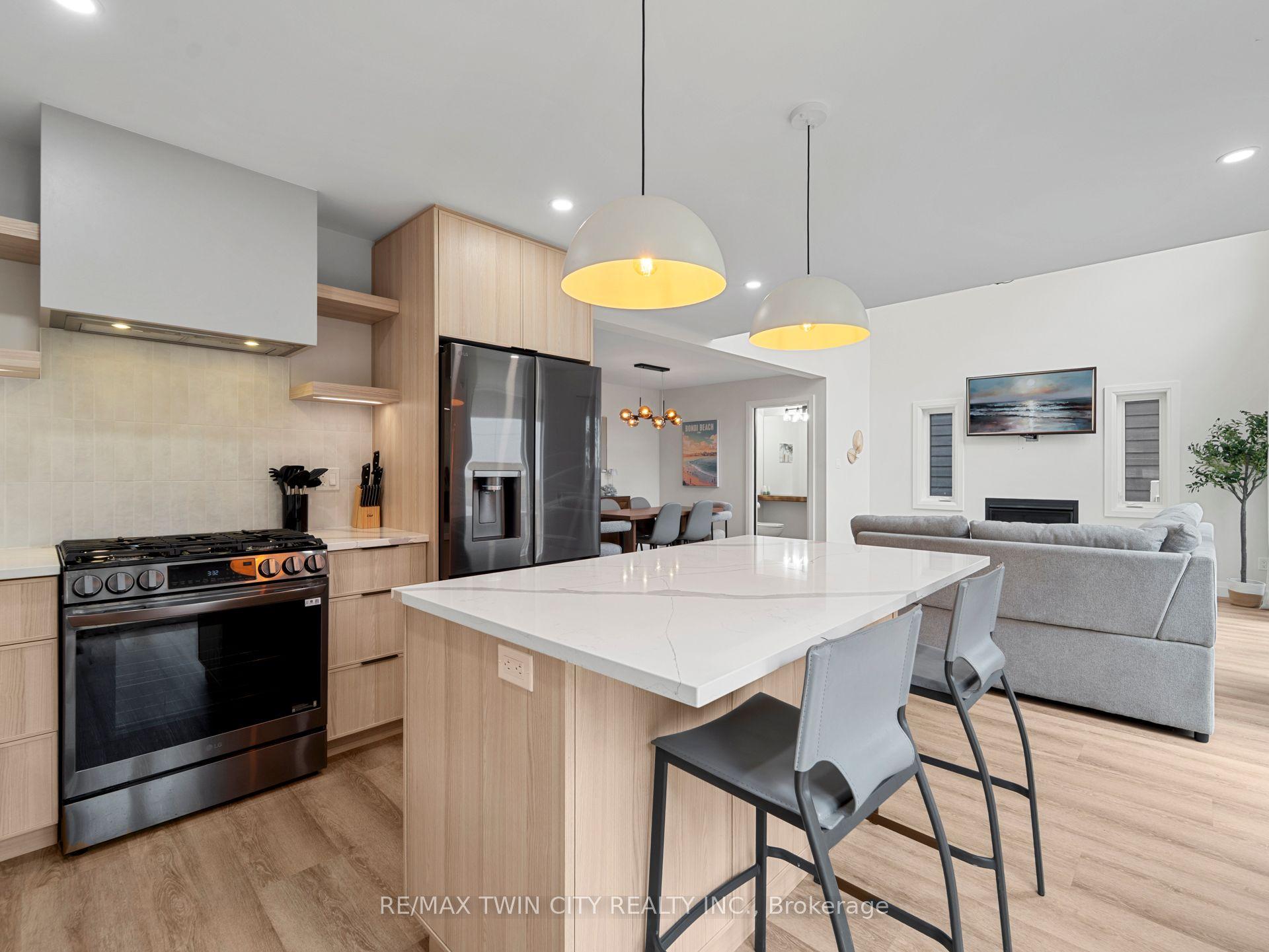 55 Centre Street, Lambton Shores, ON N0M 1T0