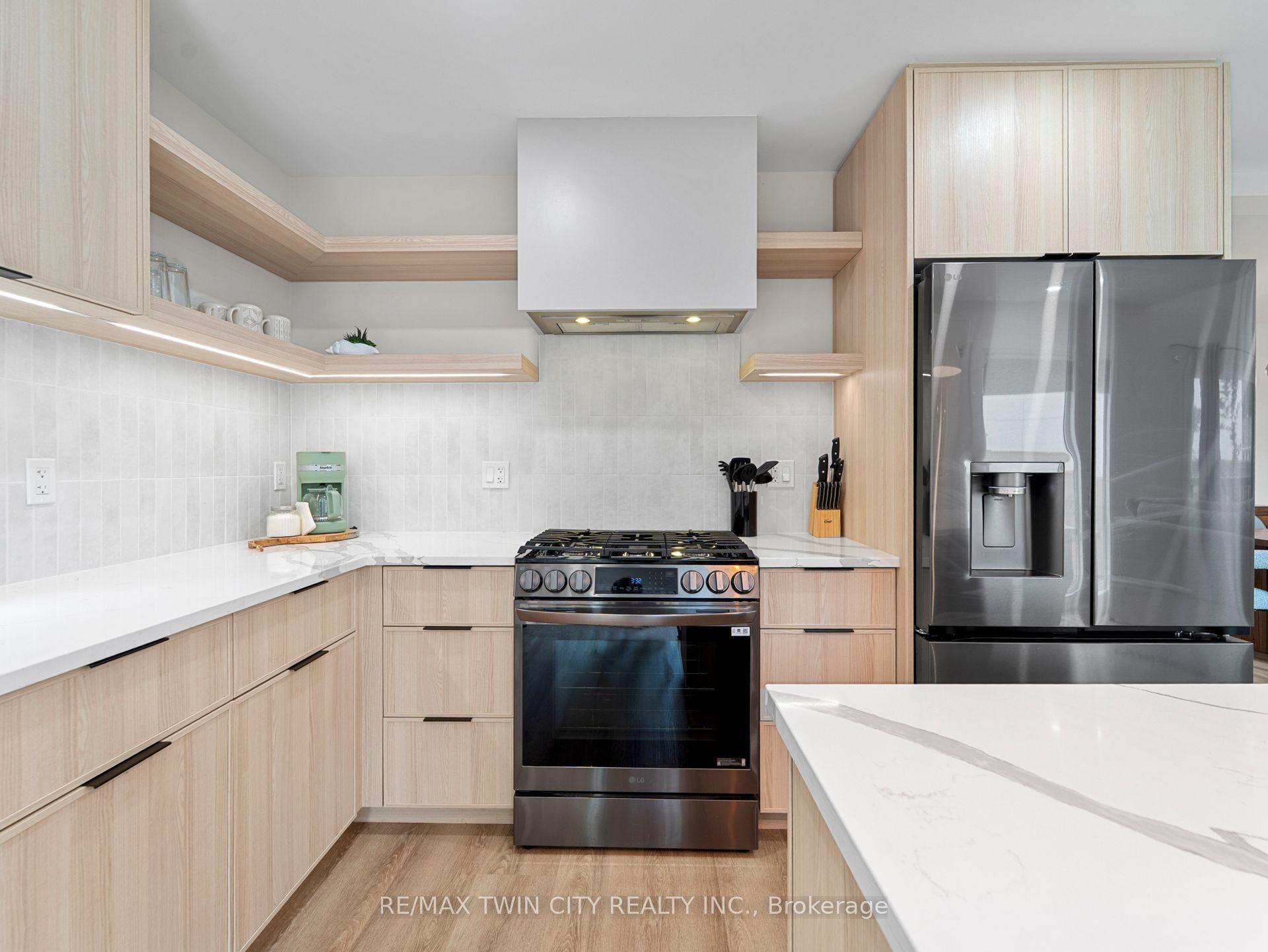 55 Centre Street, Lambton Shores, ON N0M 1T0