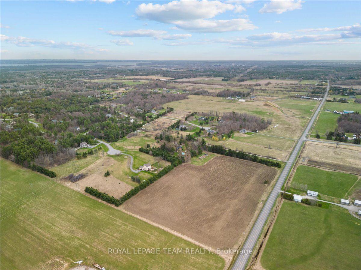 1982 Marchurst Road, Kanata, ON K2K 1X7