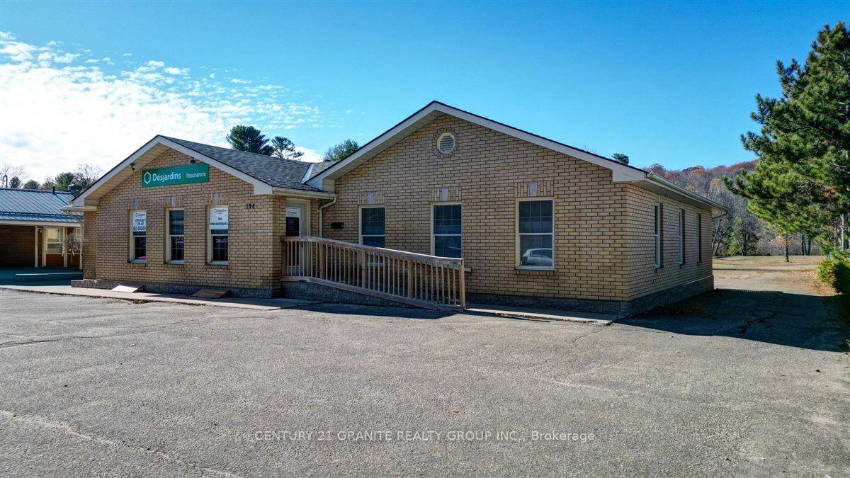 194 Hastings Street N, Bancroft, ON K0L 1C0