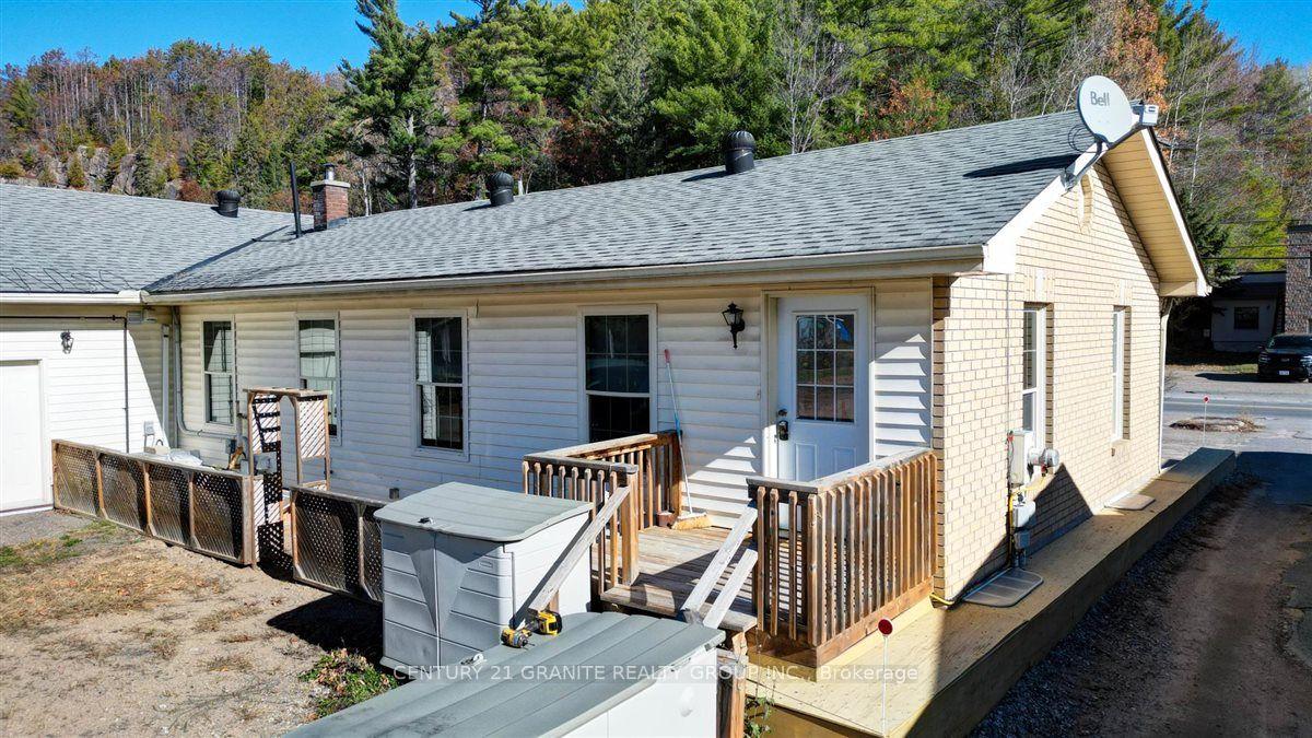 194 Hastings Street N, Bancroft, ON K0L 1C0