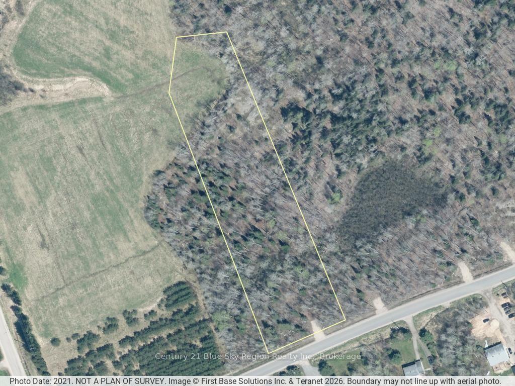 37 MacPherson Drive, East Ferris, ON P0H 1K0