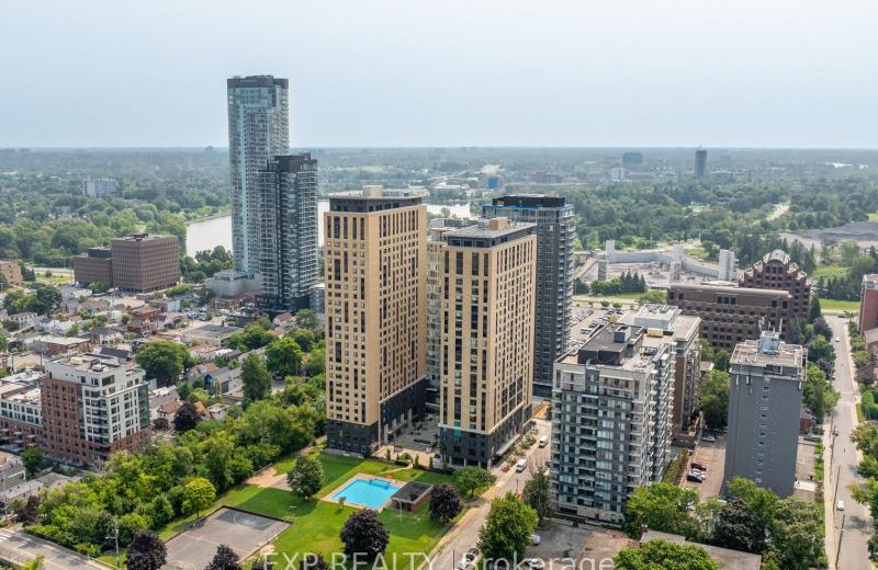 101 Champagne Avenue S 10, Dows Lake - Civic Hospital and Area, ON K1S 4P3