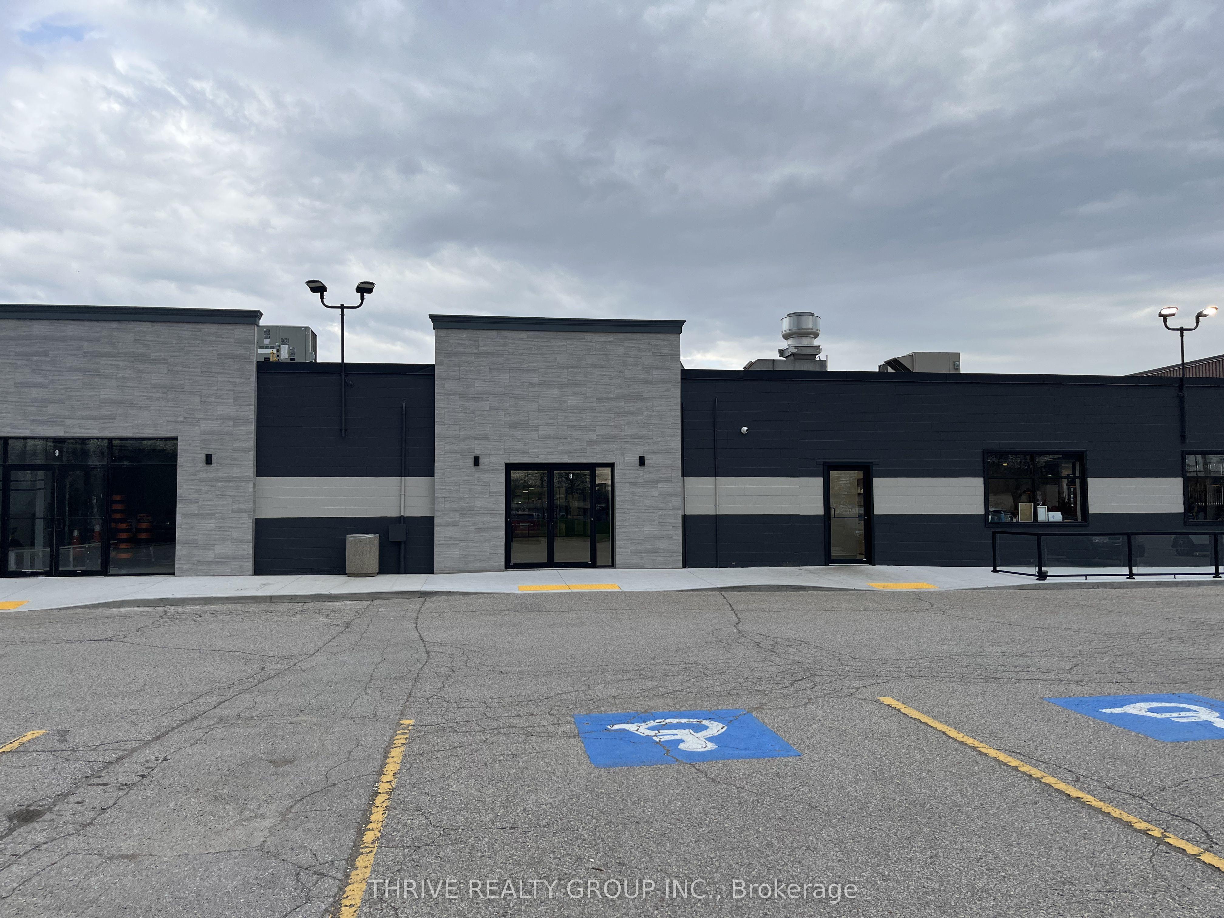 51 Front Street E 8, Strathroy-Caradoc, ON N7G 1Y5