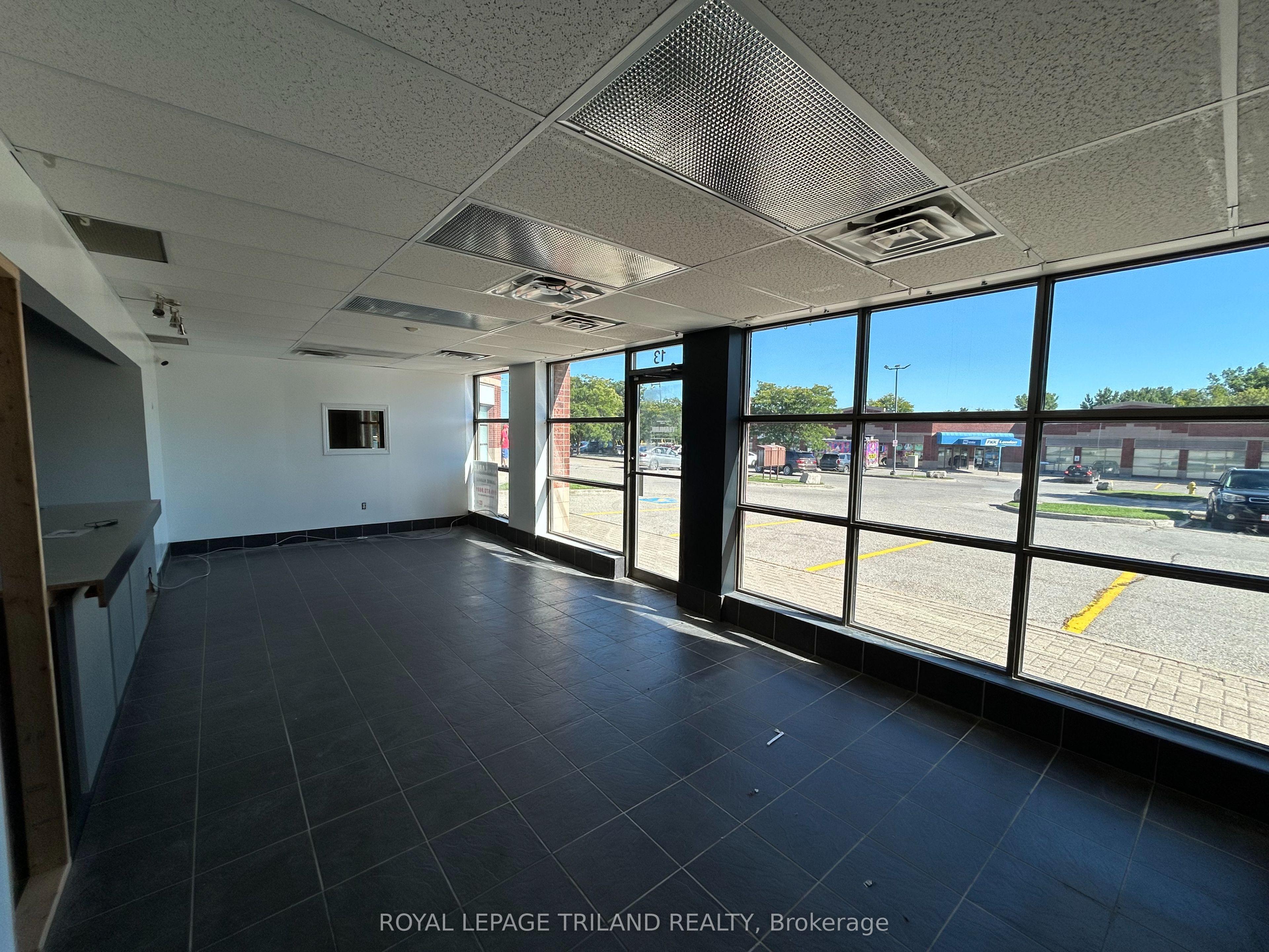 41 Adelaide Street N 13-15, London East, ON N6B 1A1