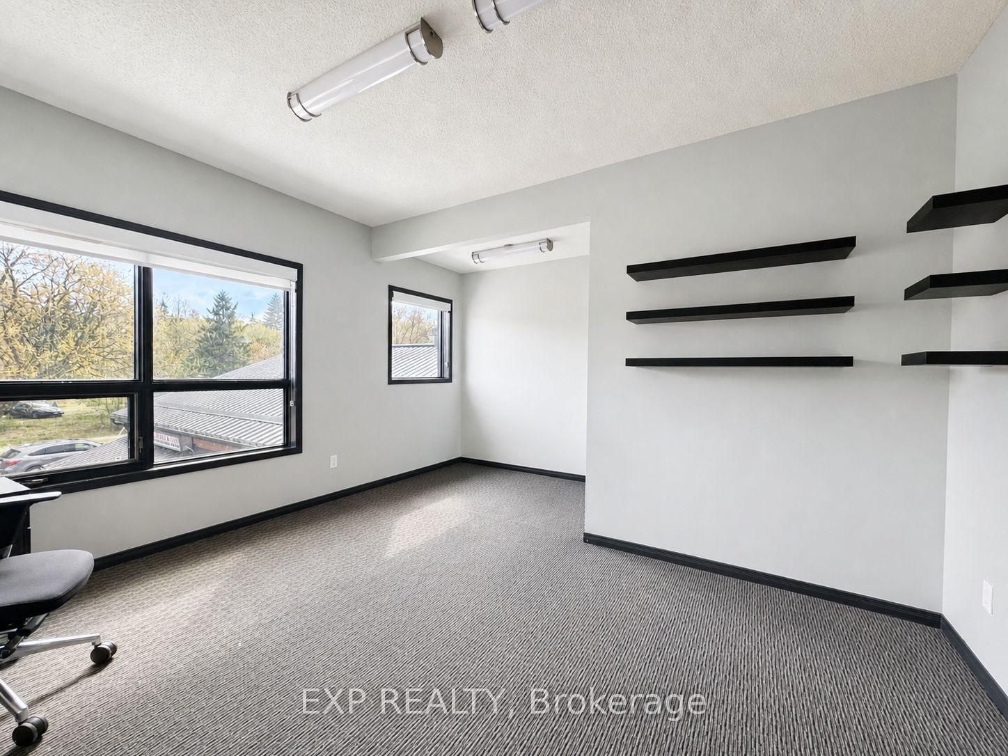 111 Sherwood Drive 204, Dows Lake - Civic Hospital and Area, ON K1Y 3V1