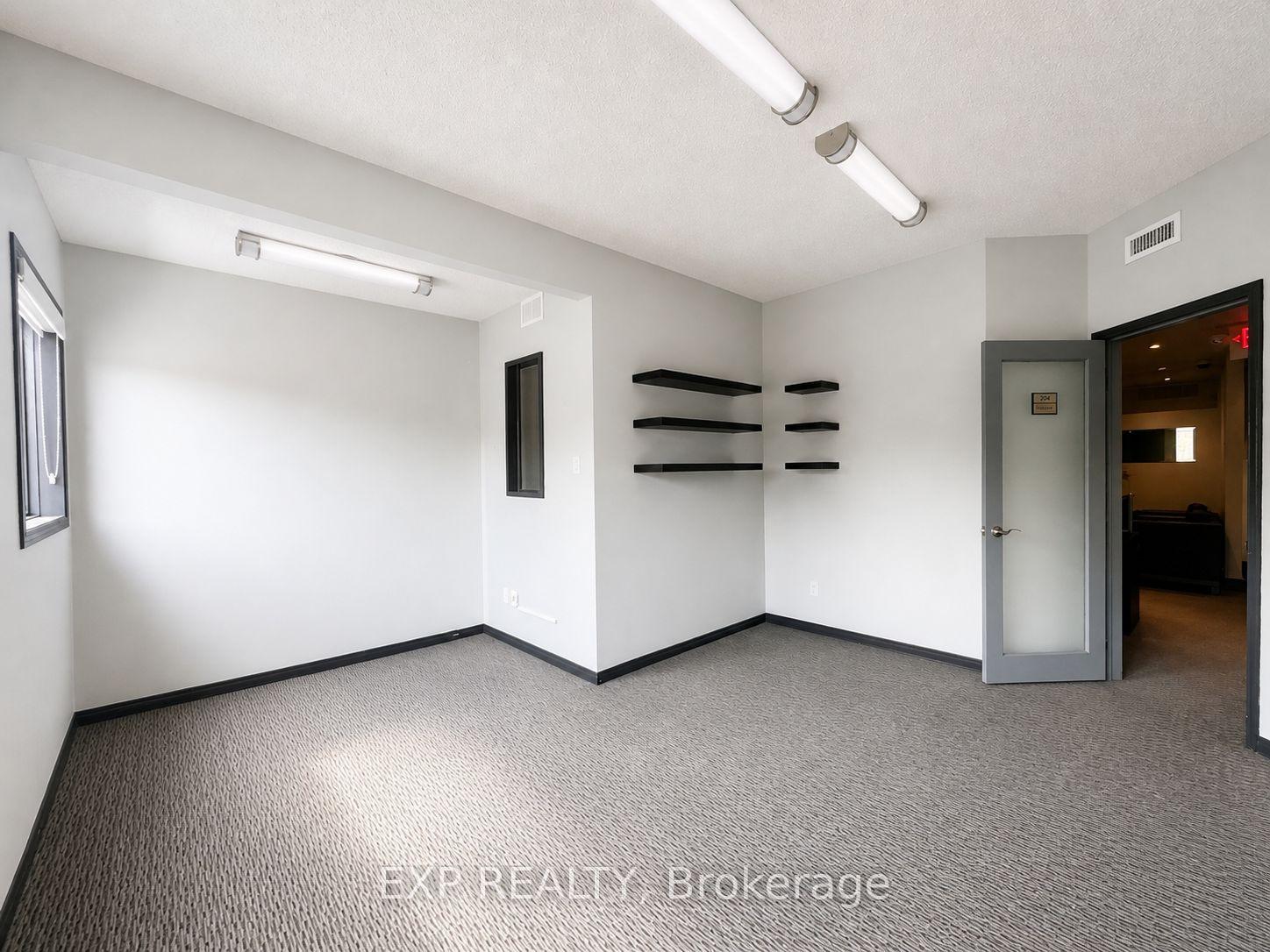 111 Sherwood Drive 204, Dows Lake - Civic Hospital and Area, ON K1Y 3V1