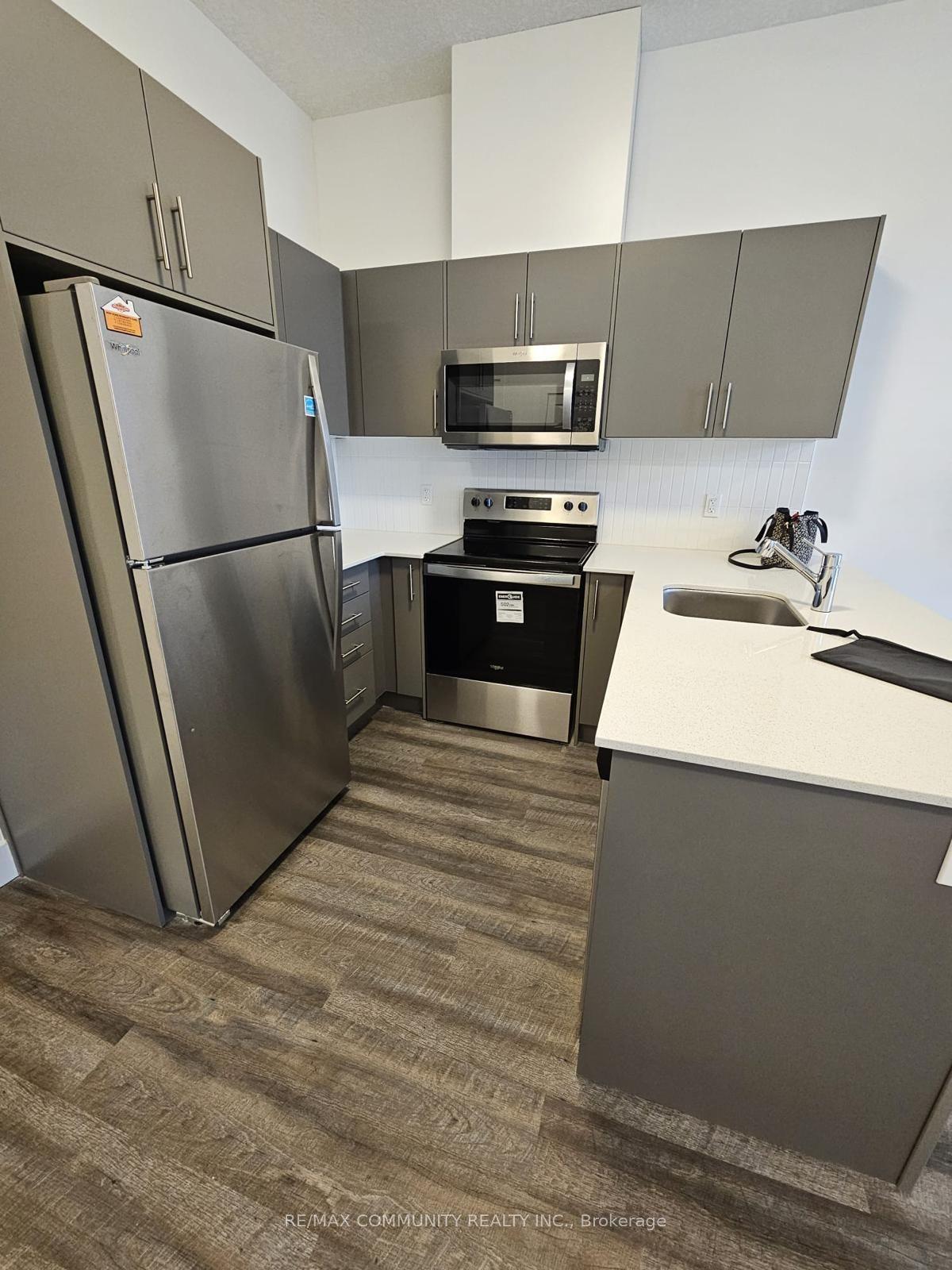 107 Roger Street 106, Waterloo, ON N2J 0G2