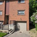 201 Silvercreek Parkway N 16, Guelph, ON N1H 3T4