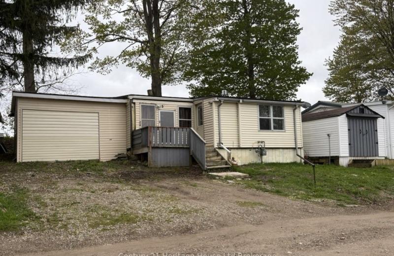 596101 Oxford 59 Highway 5 Hillcrest, East Zorra-Tavistock, ON N4S 7W1