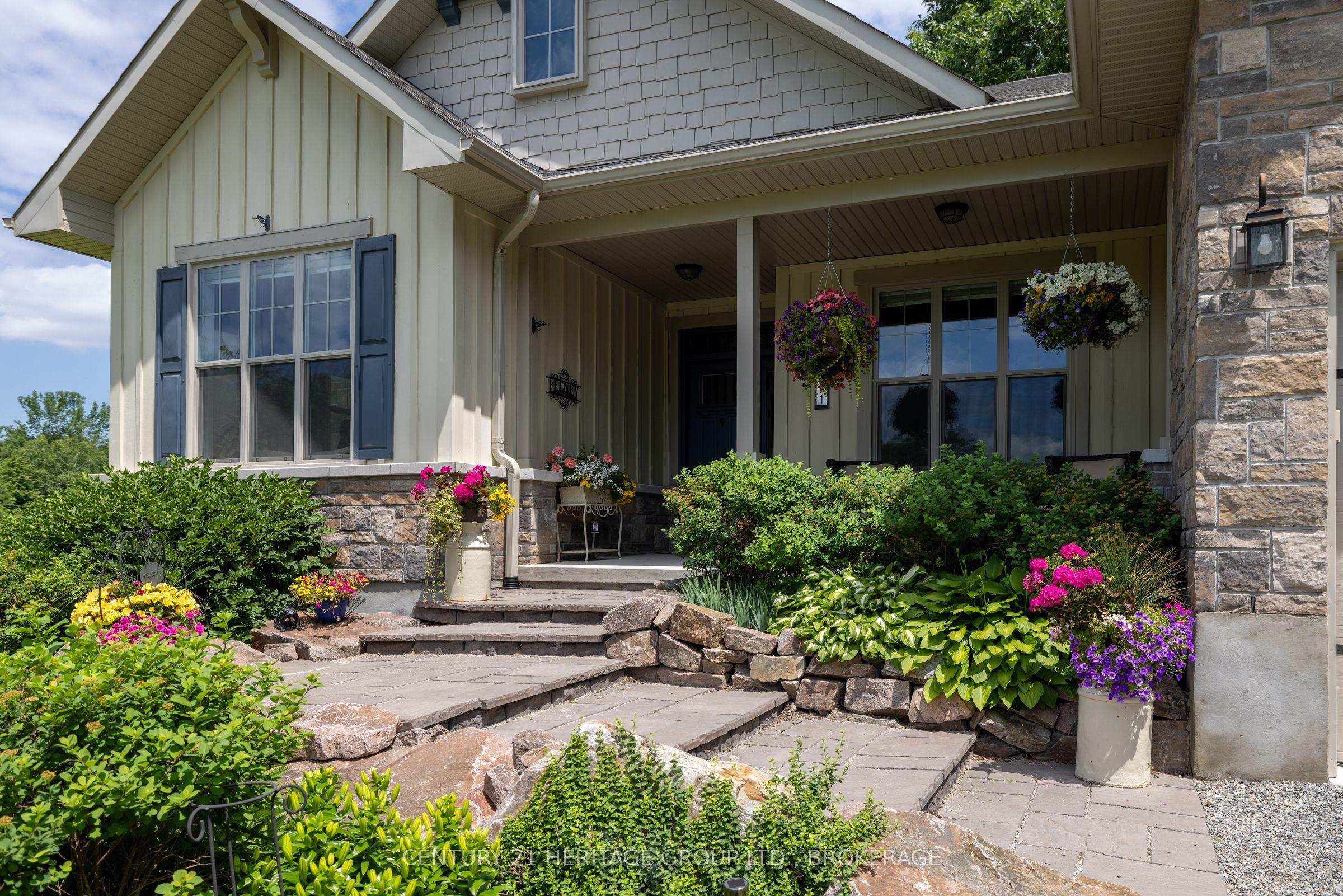 1071 Cranberry Cove Lane, Frontenac, ON K0H 2N0