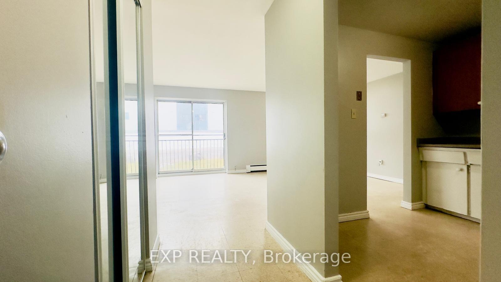 76 Brybeck Crescent 202, Kitchener, ON N2M 2C6