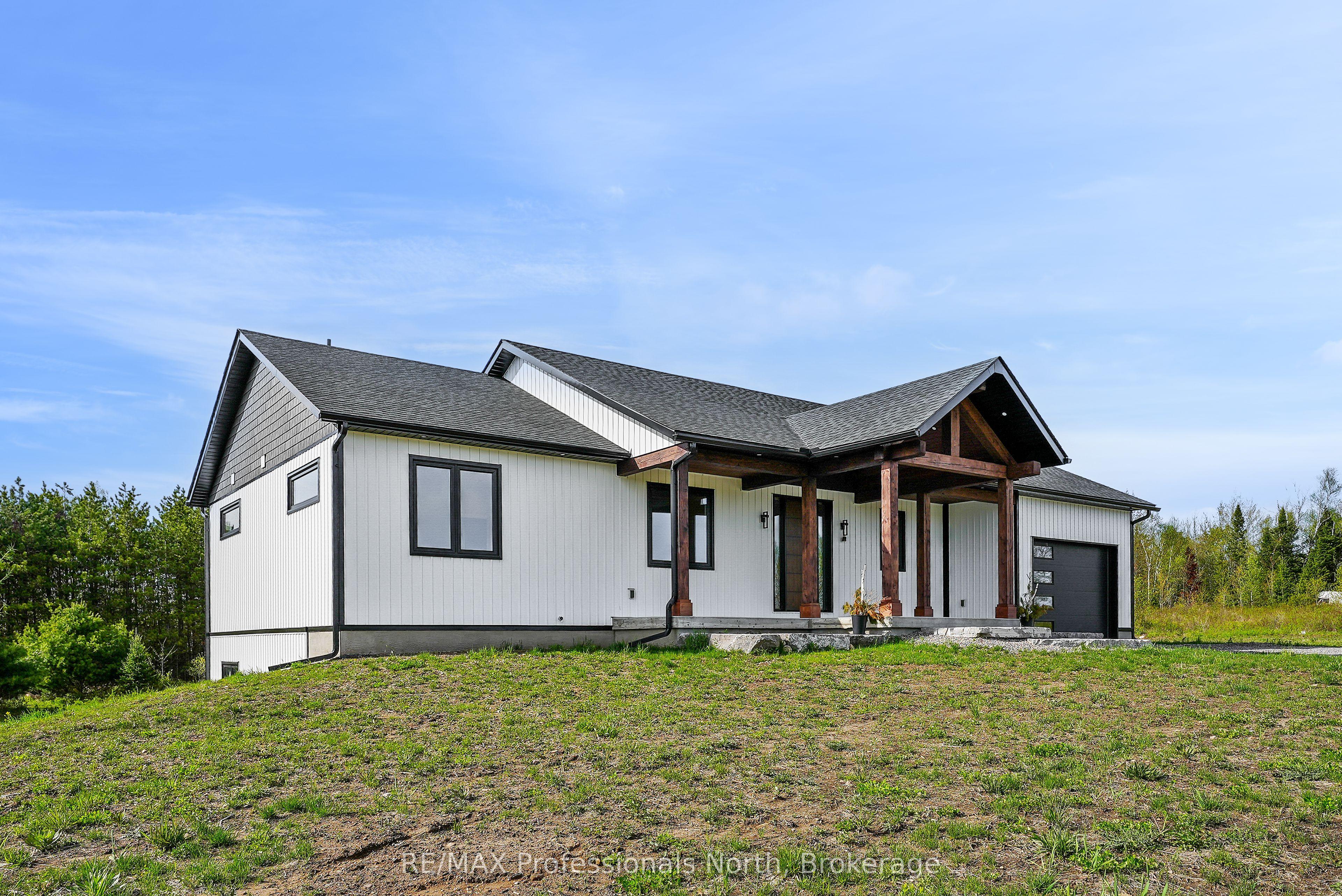 1058 Piper Glen Road, Minden Hills, ON K0M 2K0