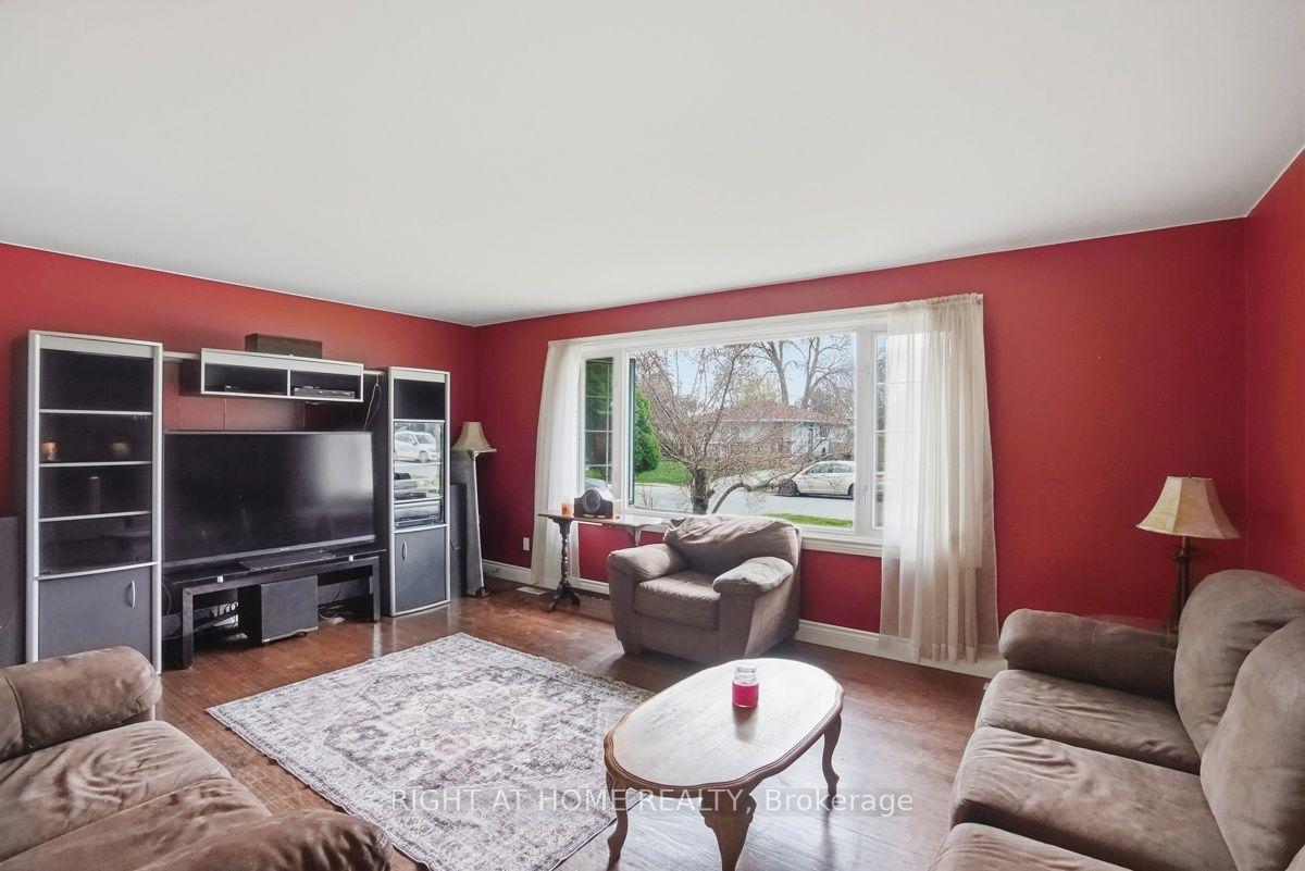 68 Talavera Crescent, London East, ON N5V 1K8