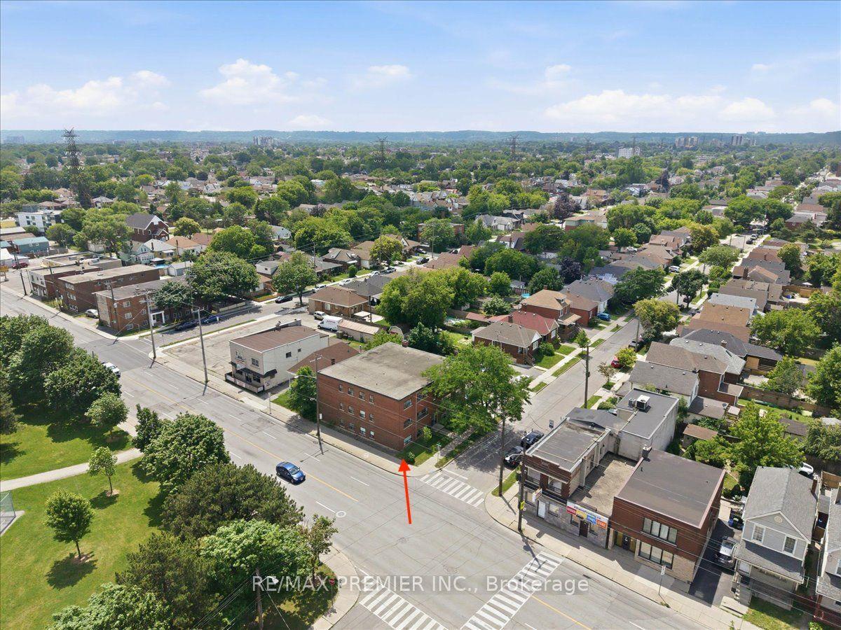 280 Weir Street N, Hamilton, ON L8H 5G3
