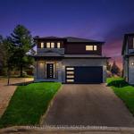 23 Woodvalley Court, Hamilton, ON L9B 2S7