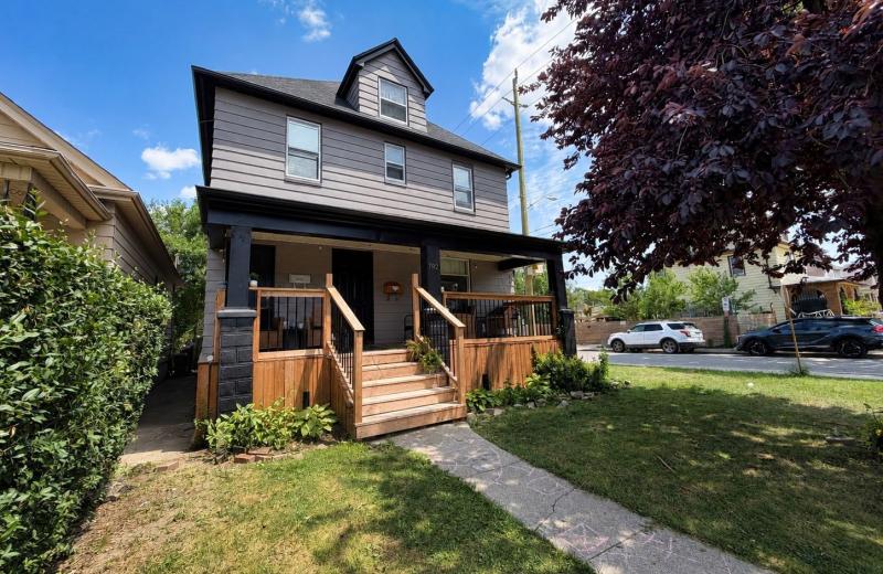 792 Pierre Avenue, Windsor, ON N9A 2K5