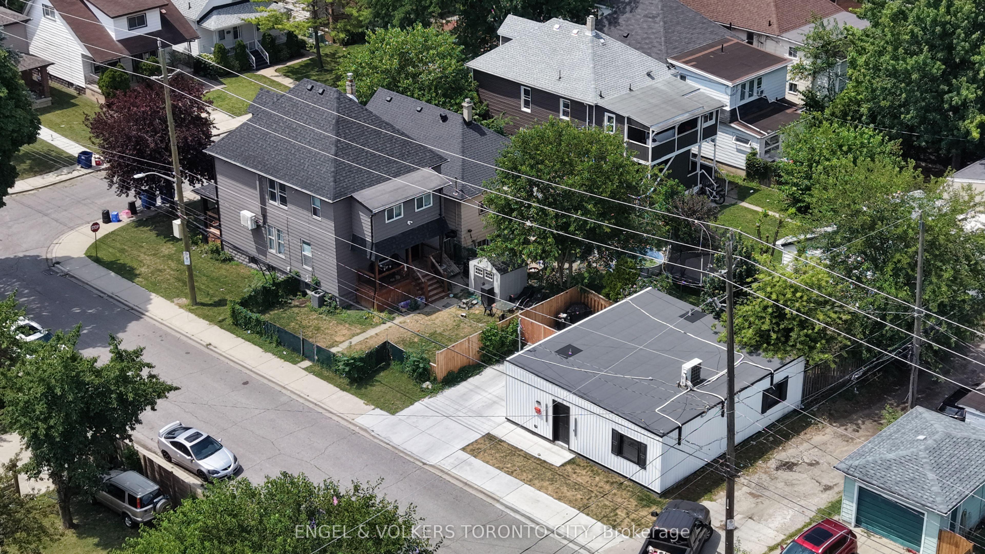 792 Pierre Avenue, Windsor, ON N9A 2K5
