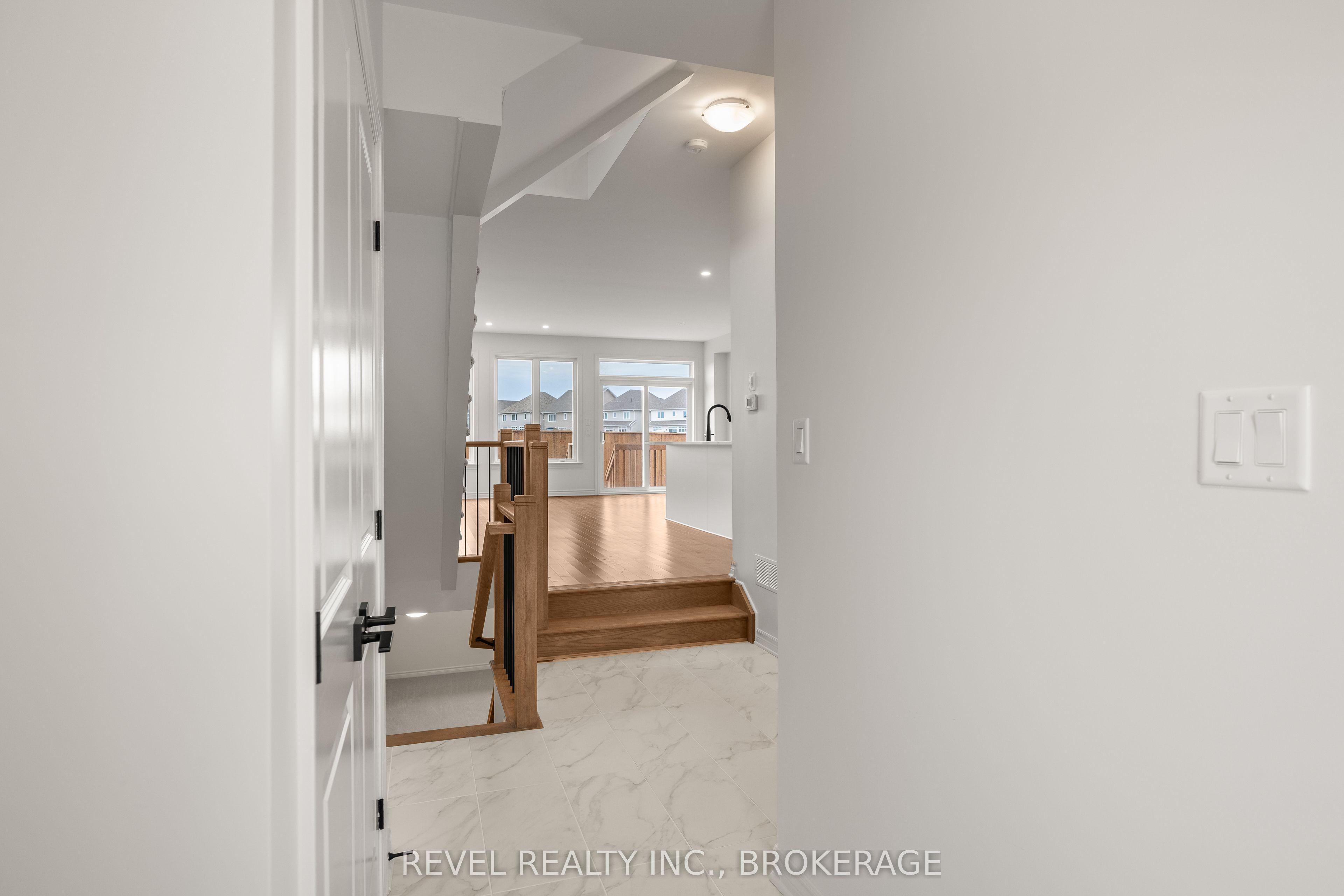 1075 Barrow Avenue, Kingston, ON K7M 0K5