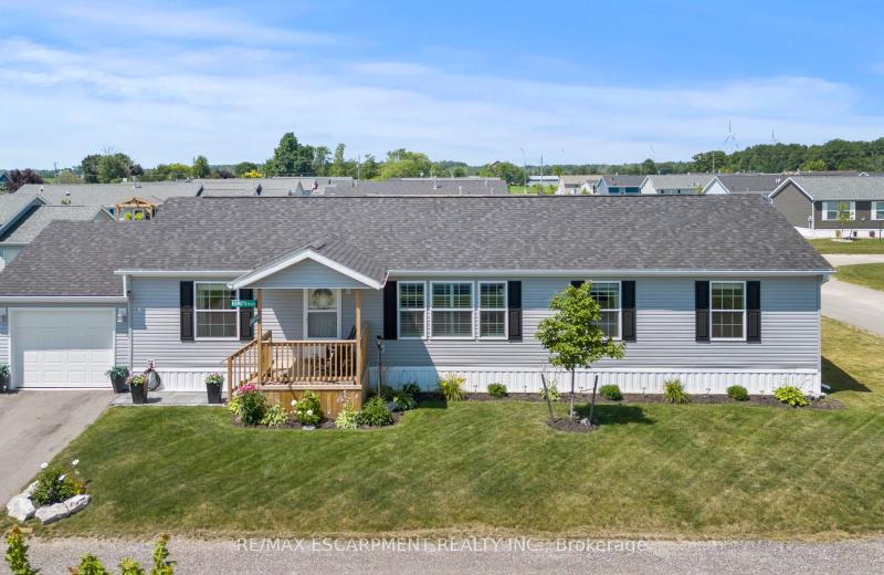 13 Hickory Hollow, Haldimand, ON N0A 1L0