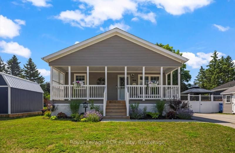 206 Spruce Drive, West Grey, ON N4N 3B8