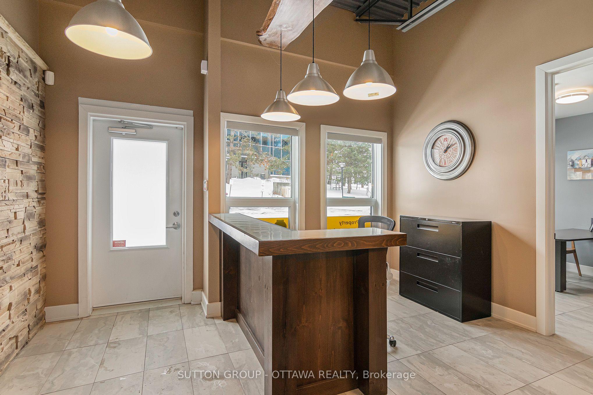 2285 St Laurent Boulevard D19, Hunt Club - South Keys and Area, ON K1G 4Z7