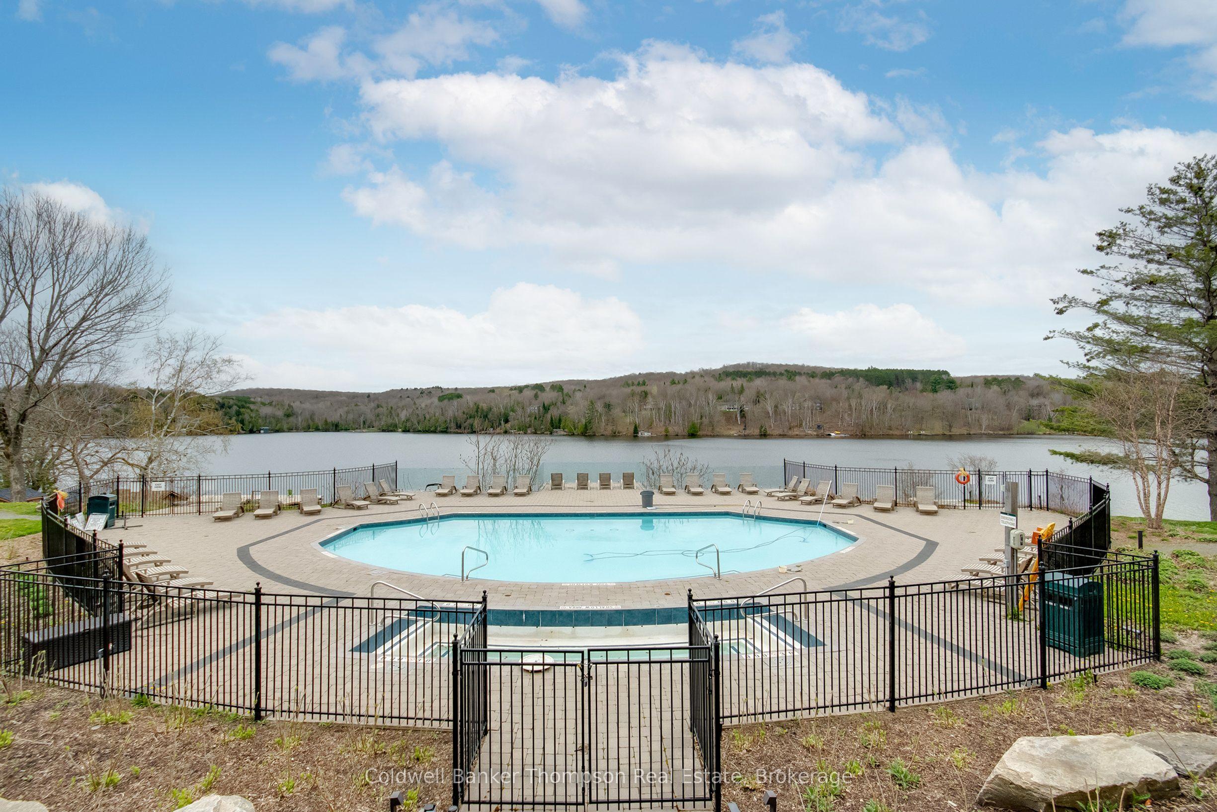 25 PEN LAKE POINT Road 403, Huntsville, ON P1H 1A9
