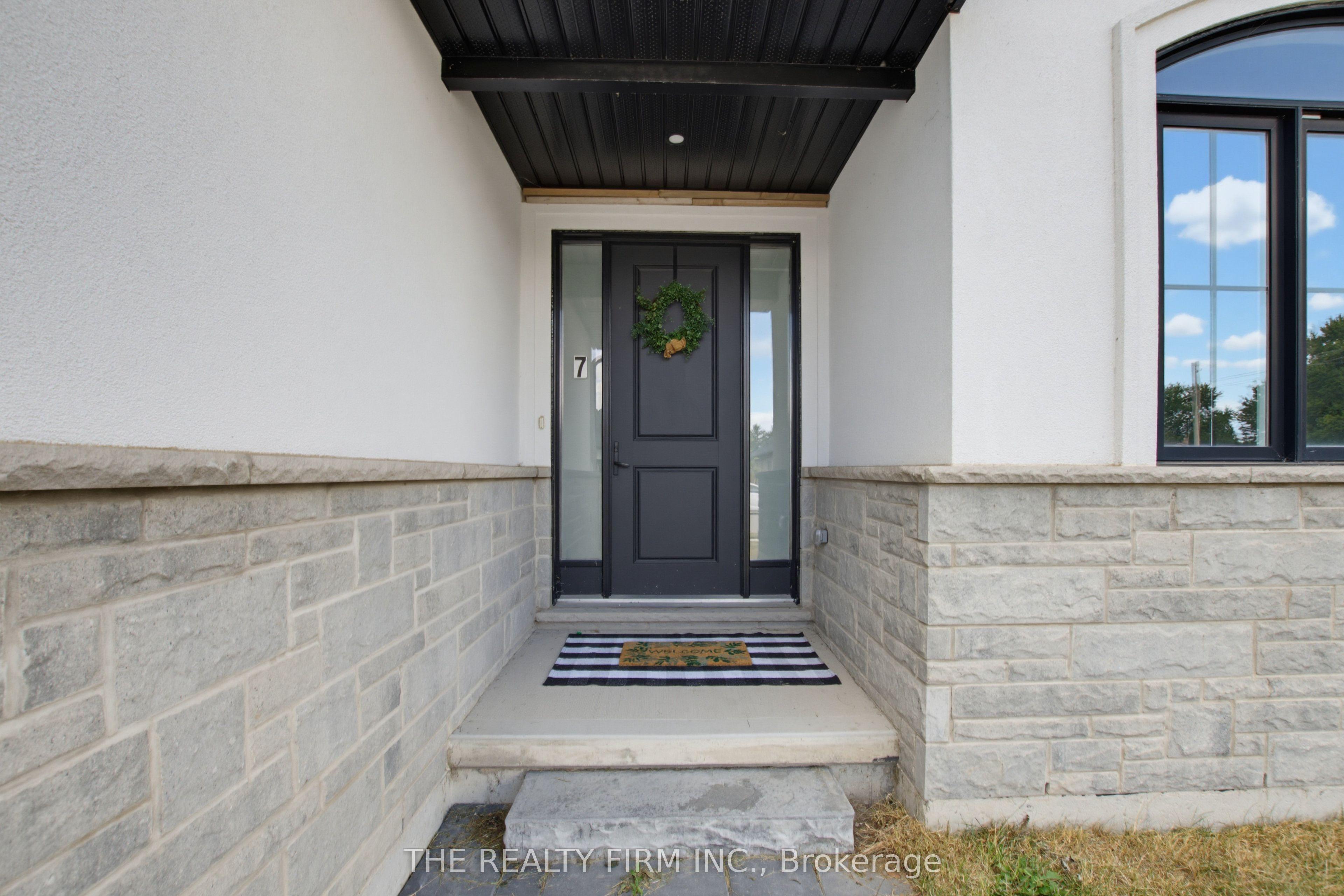 7 Aspen Circle, Thames Centre, ON N0M 0A4