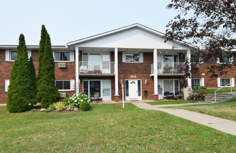 2418 Mountland Drive 104, Peterborough, ON K9K 2E2