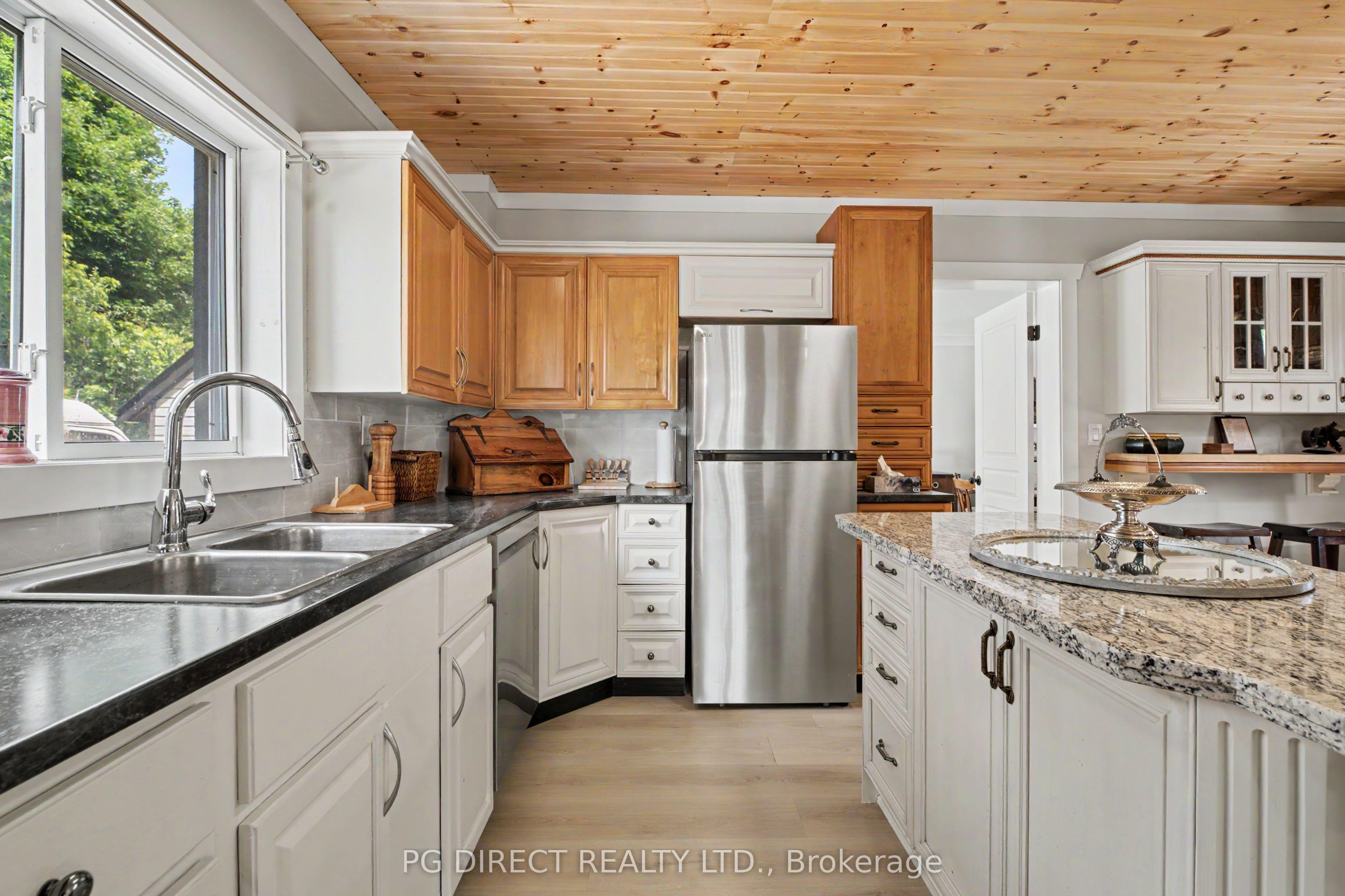 160 Centre Street, Burk's Falls, ON P0A 1C0