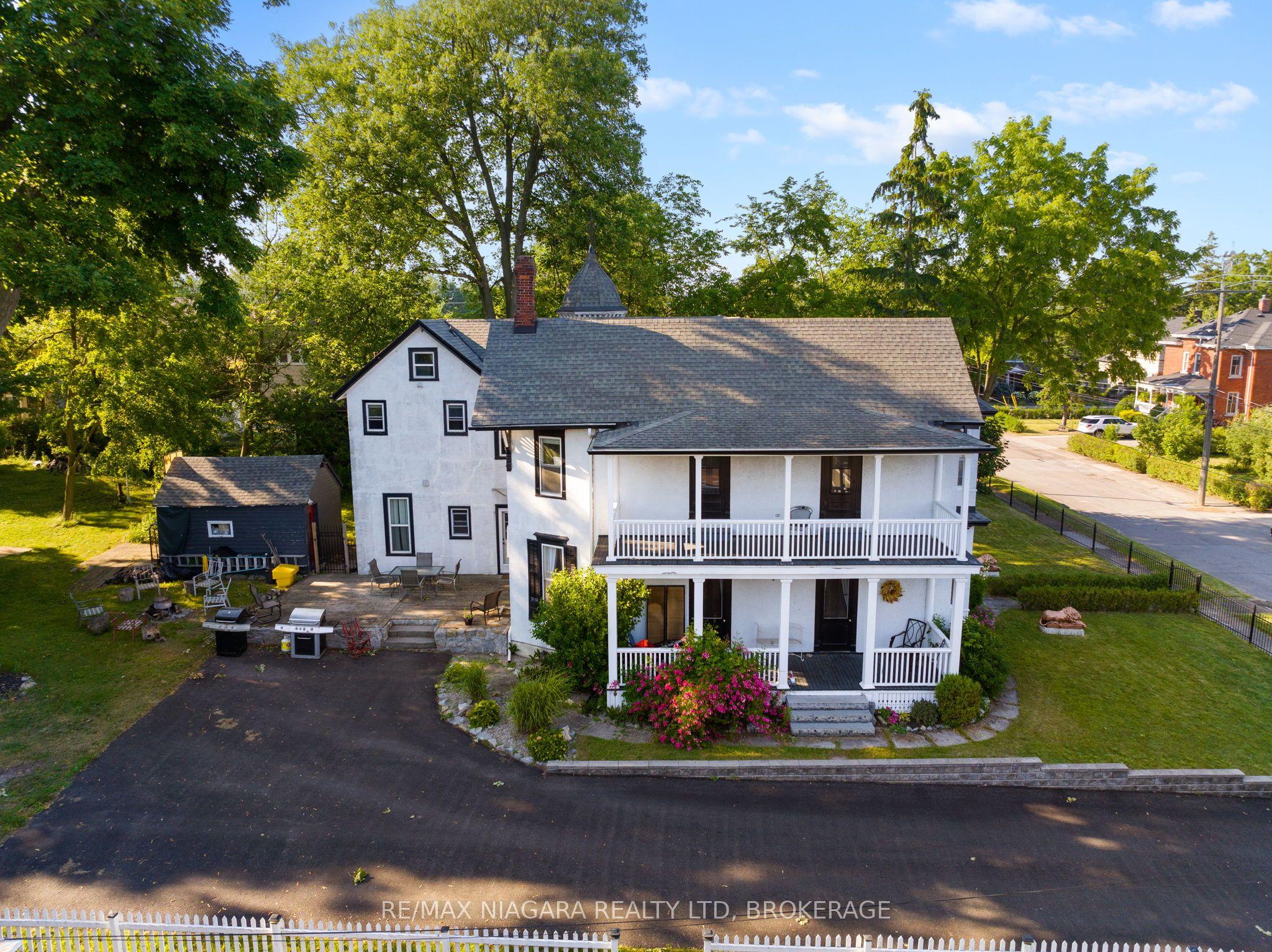 14 Catharine Street, Port Colborne, ON L3K 4J7