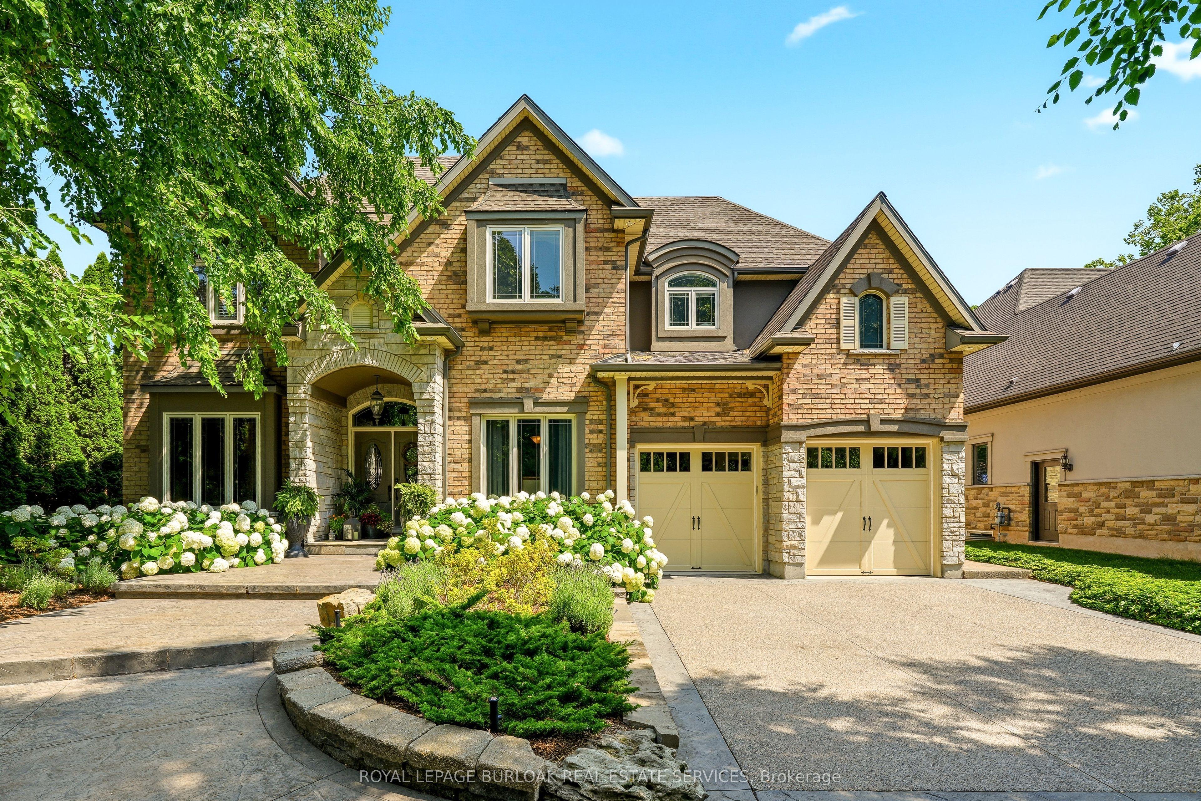 143 Lake Street 5, Grimsby, ON L3M 4M6
