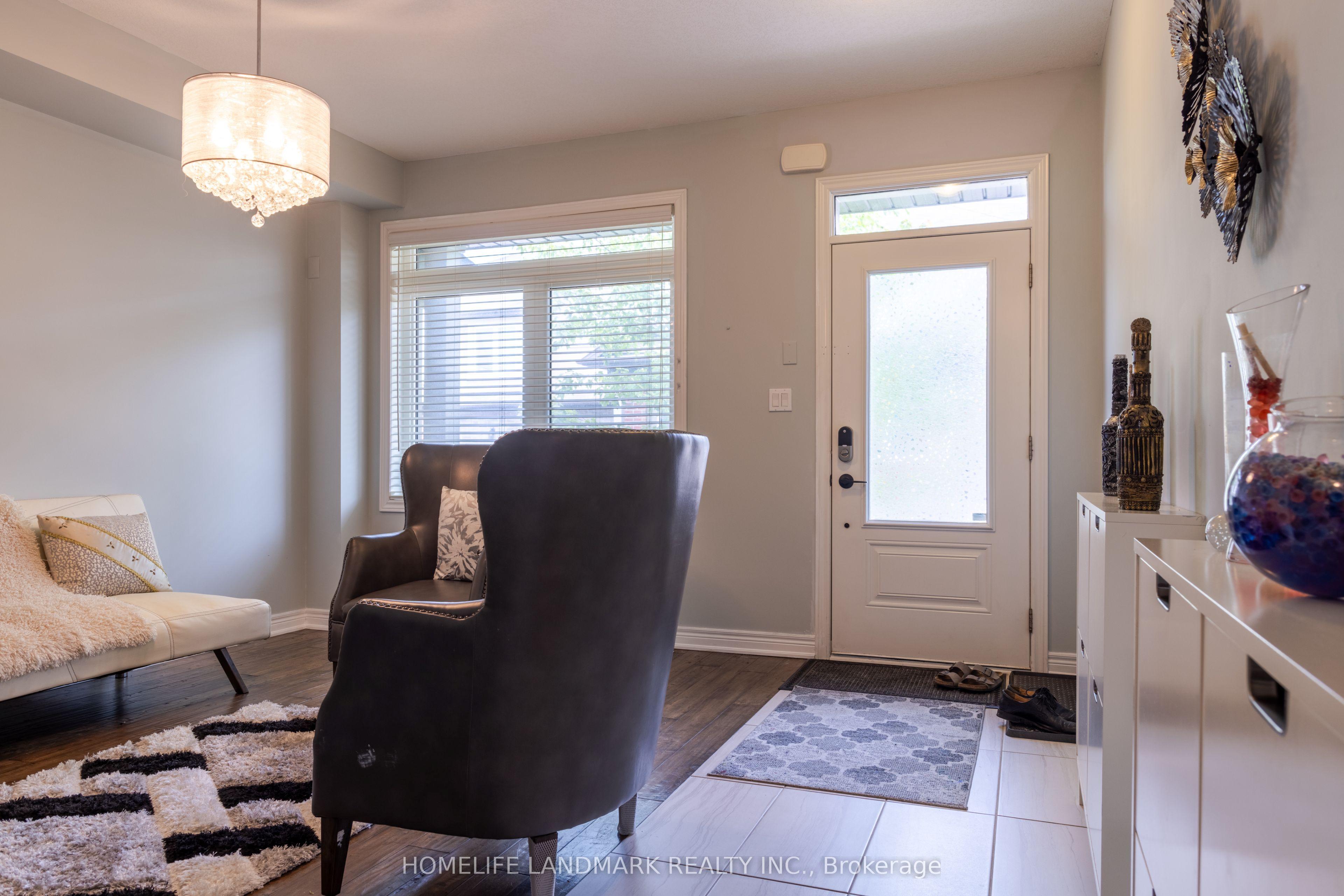 421 Kitty Murray Lane 19, Hamilton, ON L9G 3K9