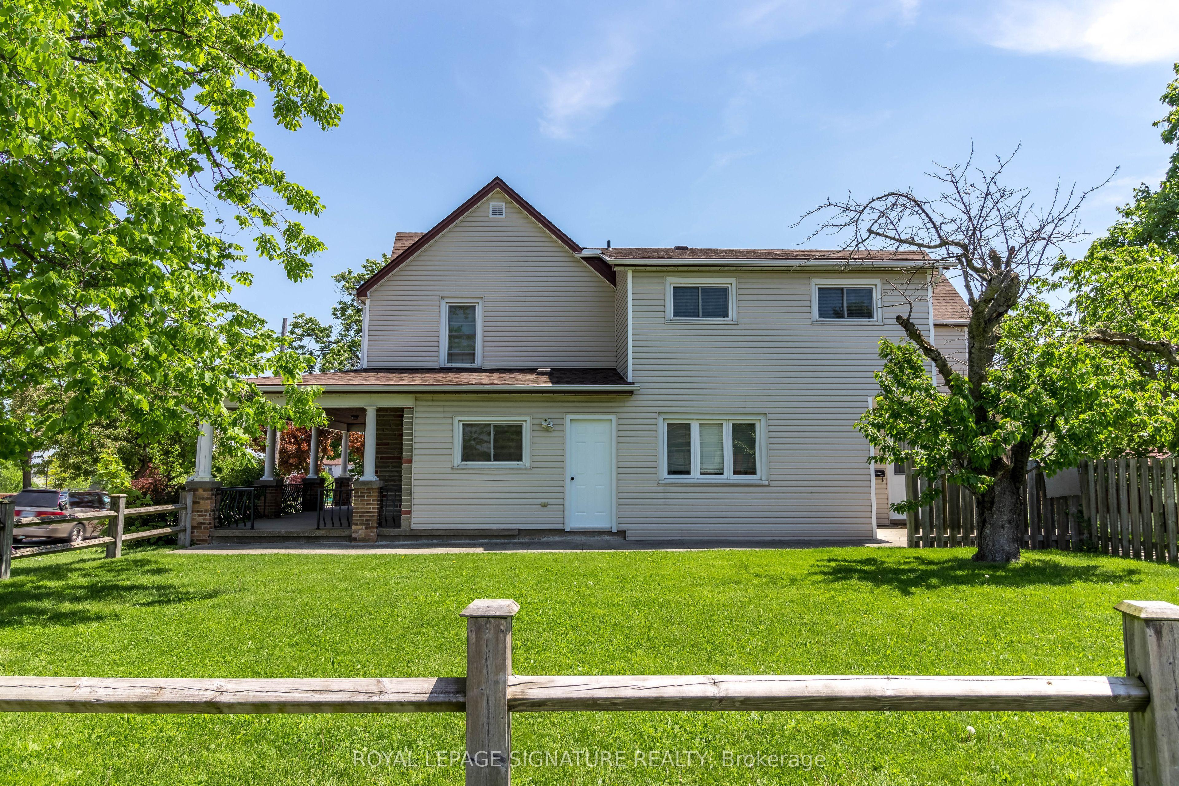 23 Sullivan Avenue, Thorold, ON L2V 2Y3