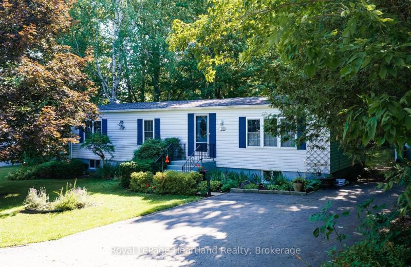 16 Huron Lane, Ashfield-Colborne-Wawanosh, ON N7A 3Y2