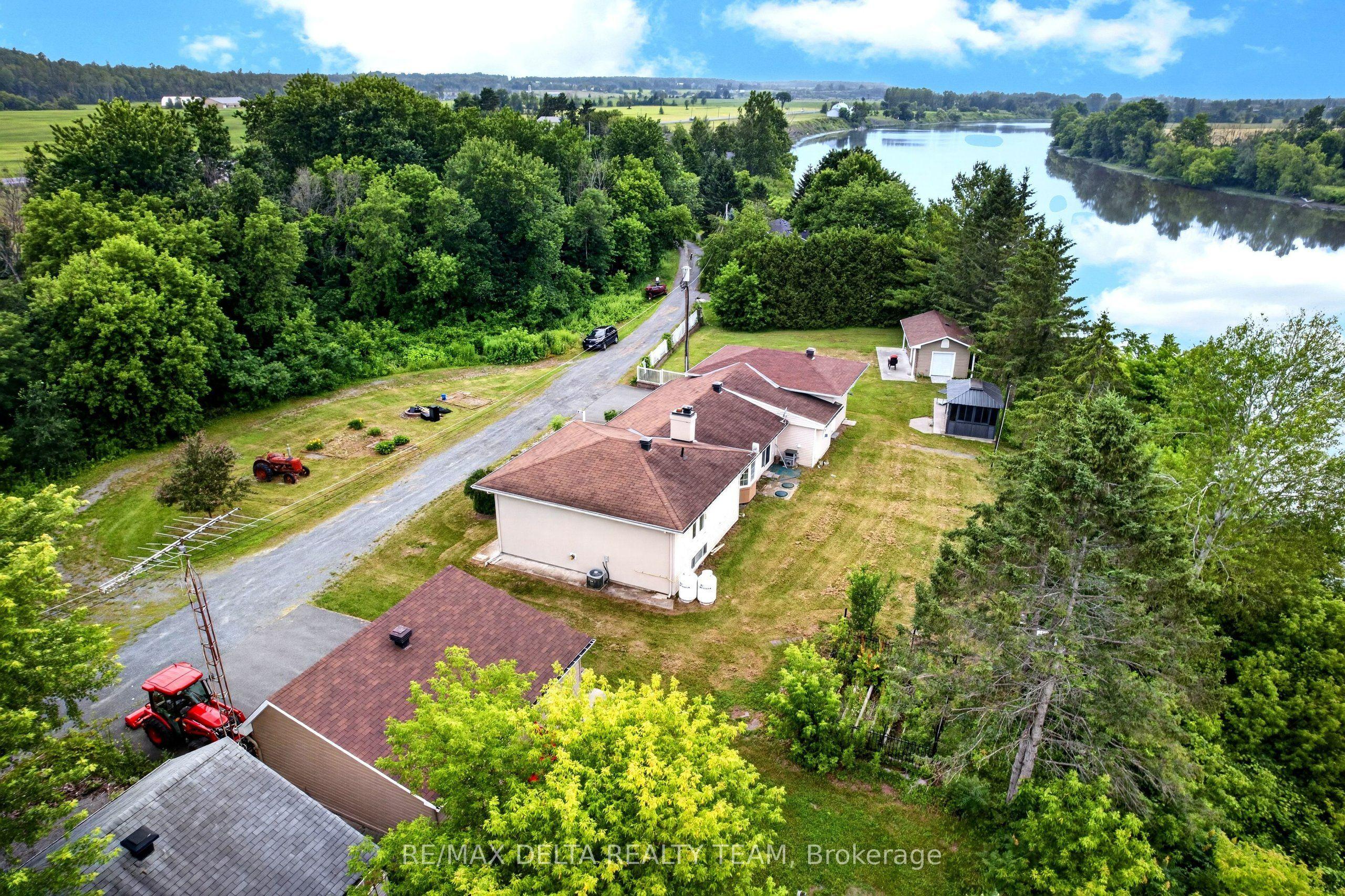 1821 Ch Bercier Road, Alfred and Plantagenet, ON K0B 1L0