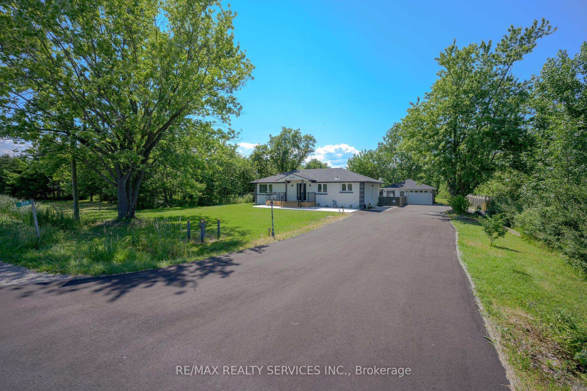 326 Mountain Road, Grimsby, ON L3M 4R7