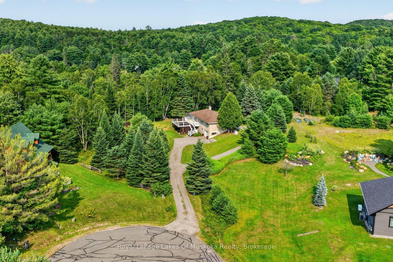 44 Shellwood Shores Avenue, Huntsville, ON P1H 2M4