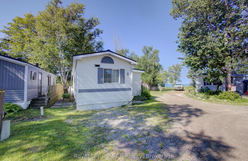 79681 Bluewater Hwy 21 3 Maple St, Central Huron, ON N7A 3X8