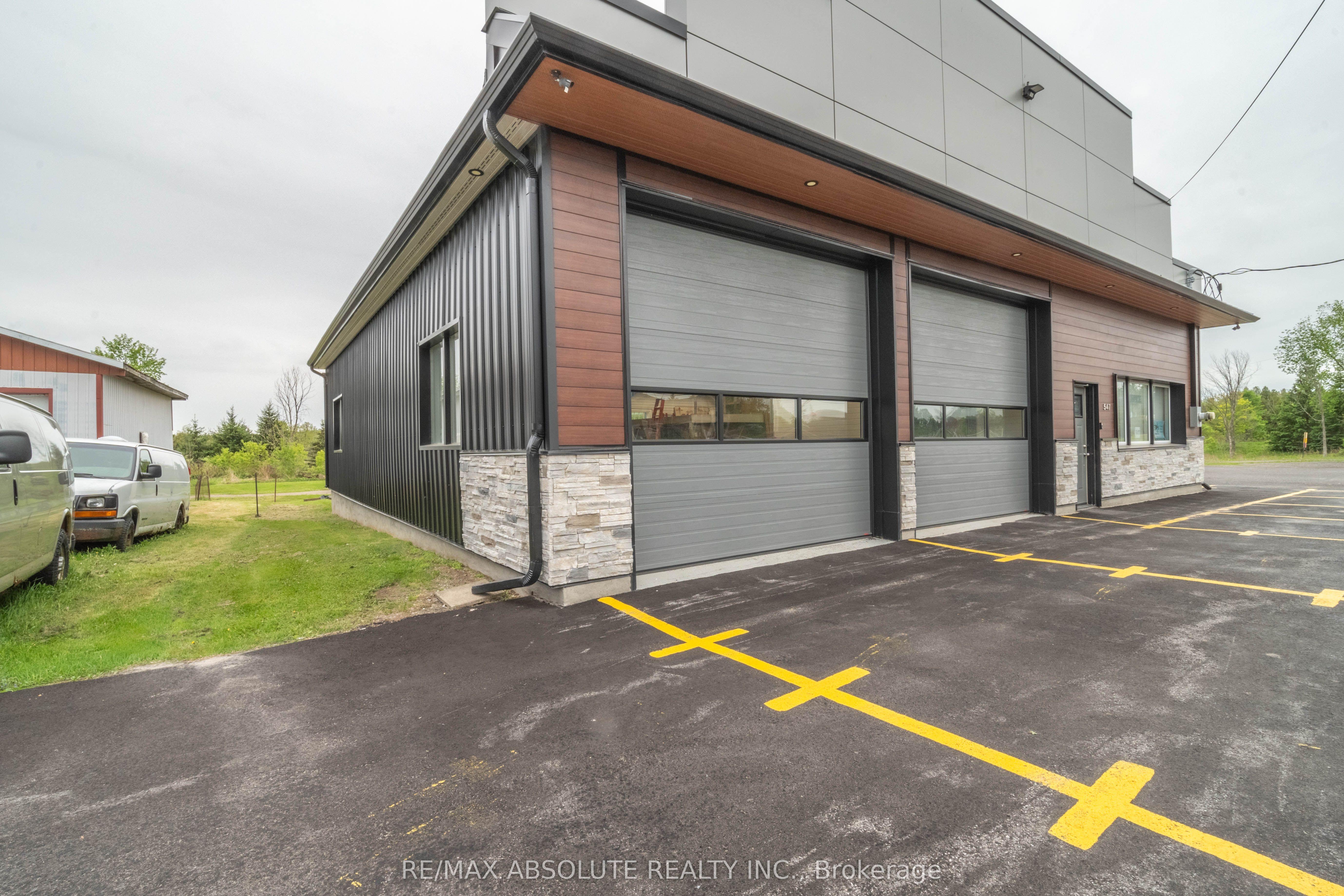 547 County Rd 9 Road, Alfred and Plantagenet, ON K0B 1L0