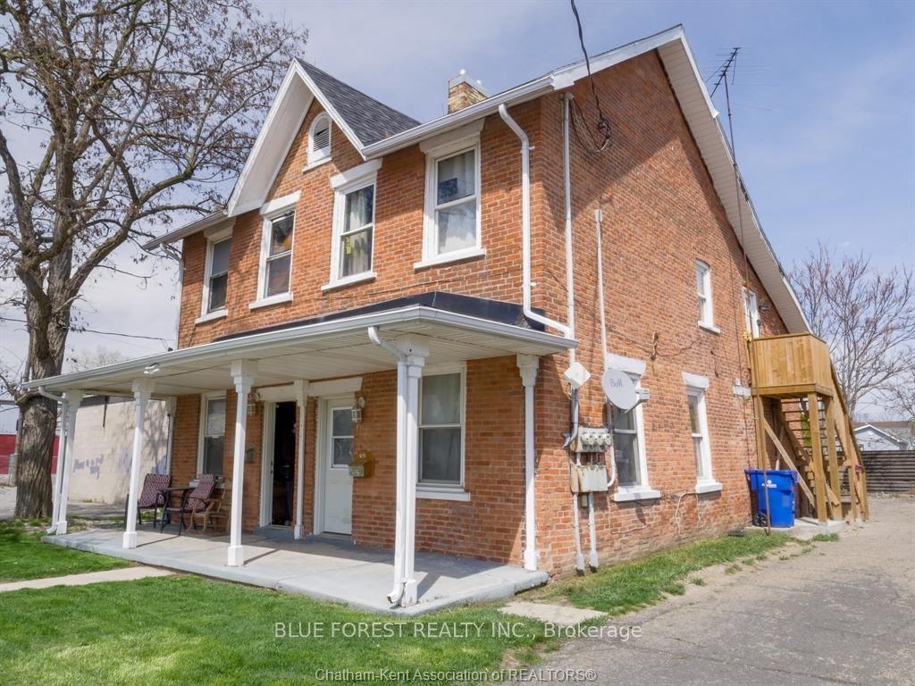 41 Adelaide Street S, Chatham-Kent, ON N7M 4R1