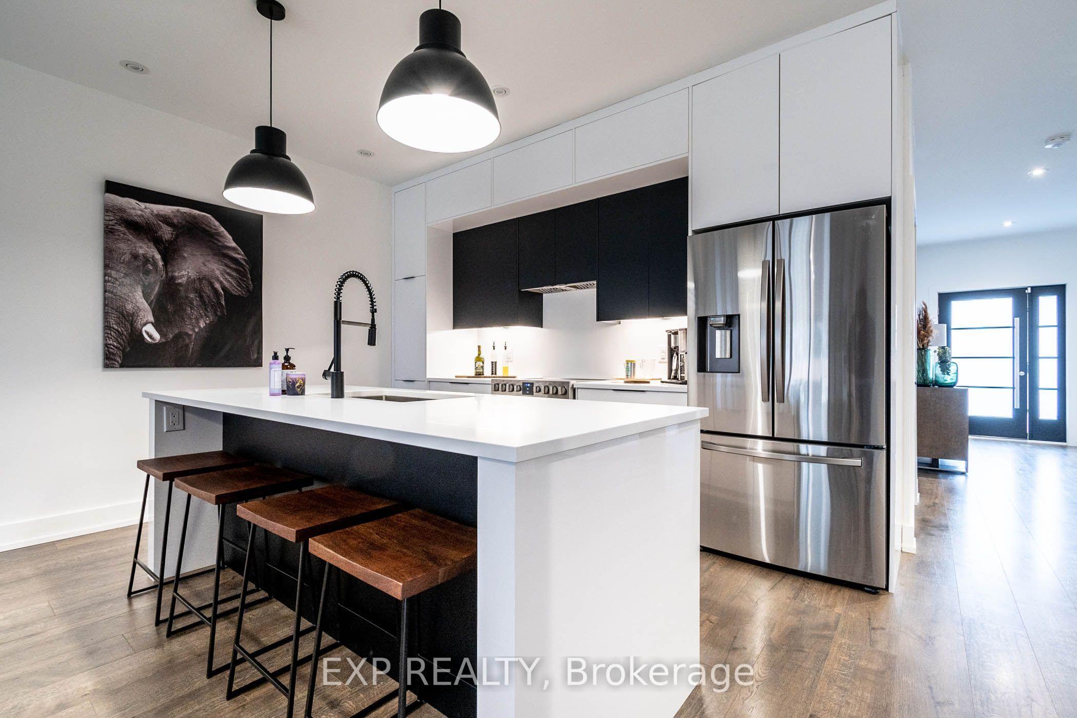 8889 Angie Drive, Niagara Falls, ON L2H 3W8
