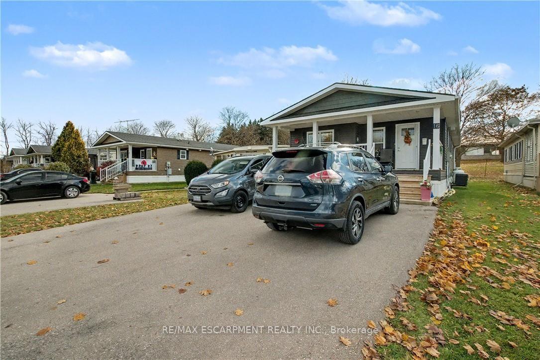 1429 Sheffield Road 16, Hamilton, ON N1R 8B2