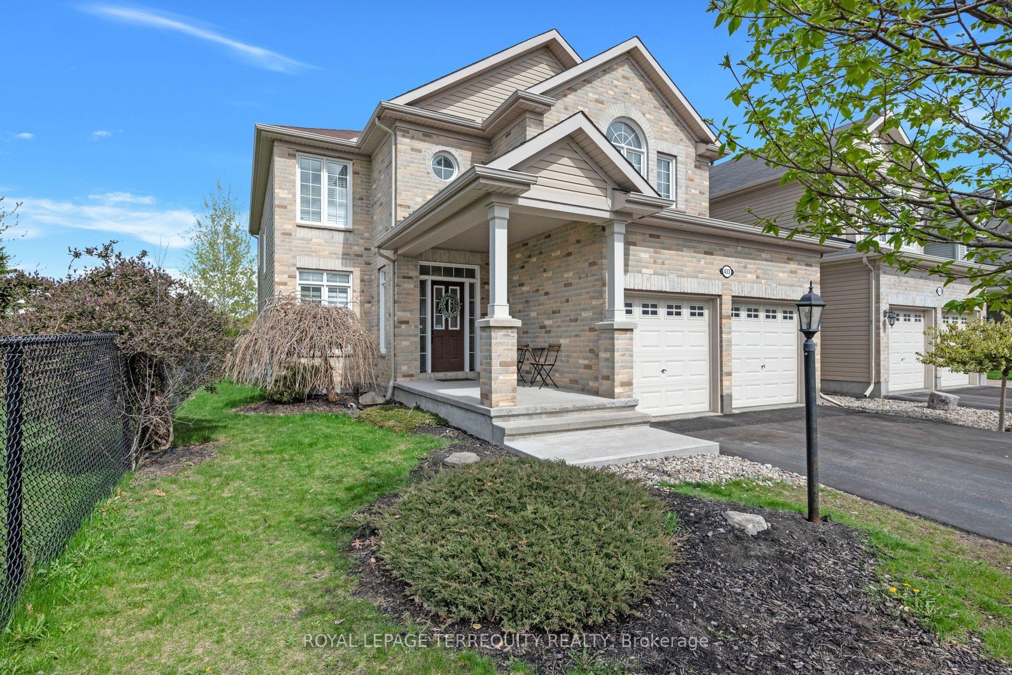 433 Callisto Way, Barrhaven, ON K2J 0Z3